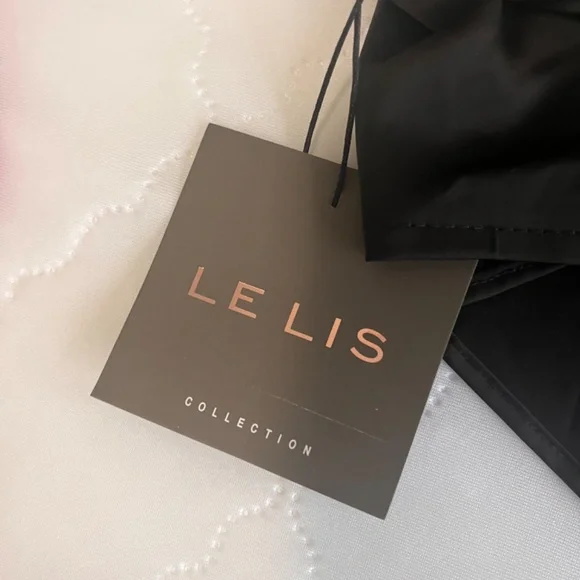 NWT Strapless tie back Crop top NWT - Picture 5 of 6